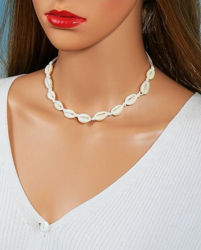 Shell Decor Necklace