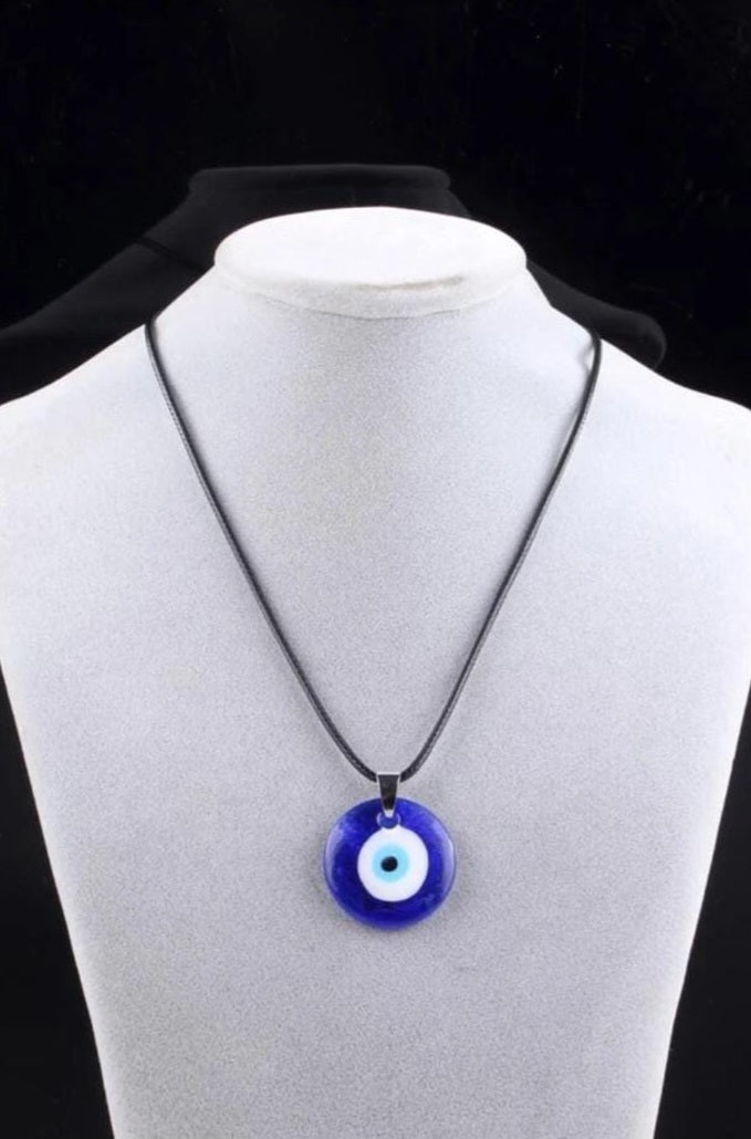 Men Fashion Evil Eye Detail Round Charm Necklace