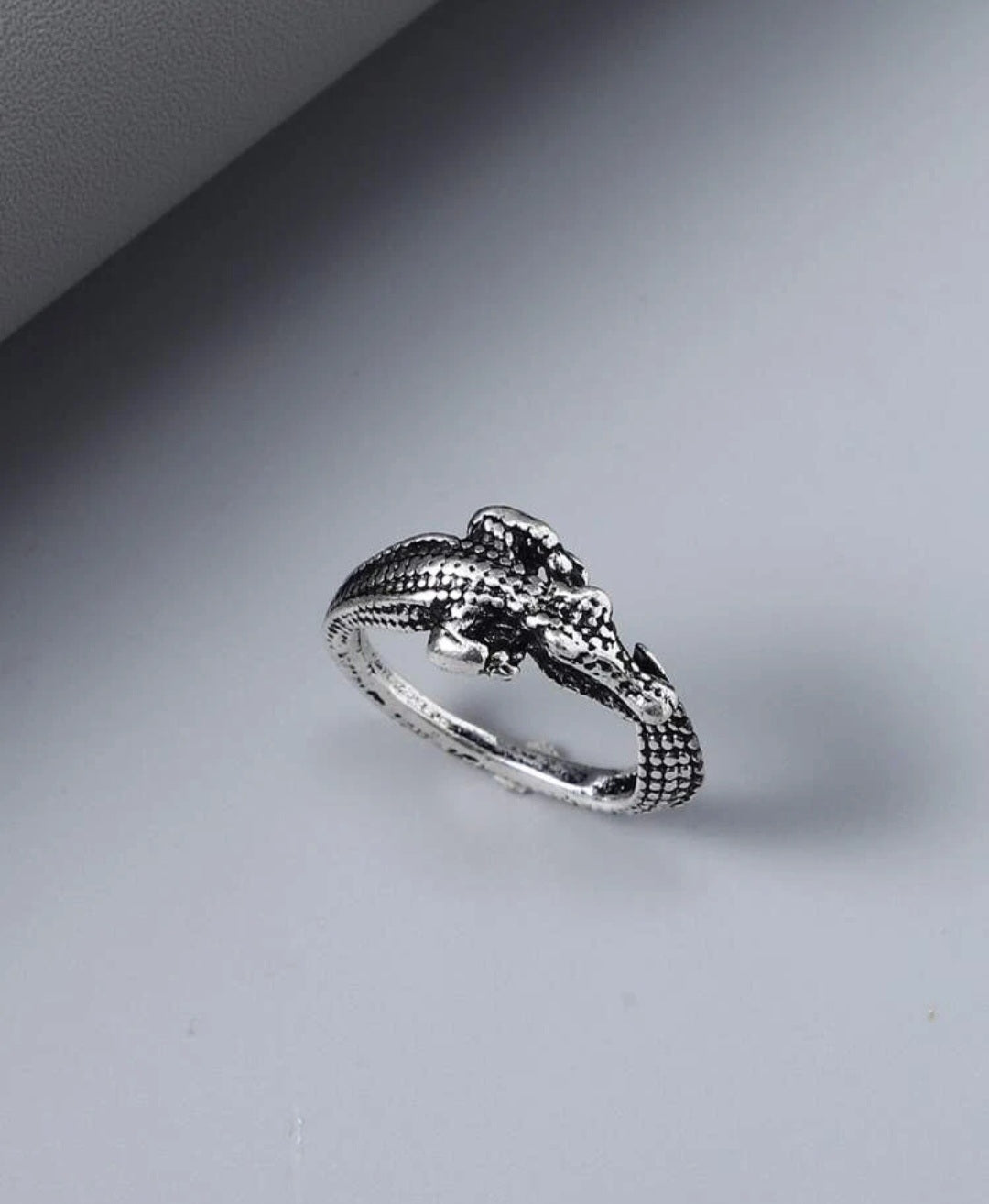 Men Crocodile Design Ring