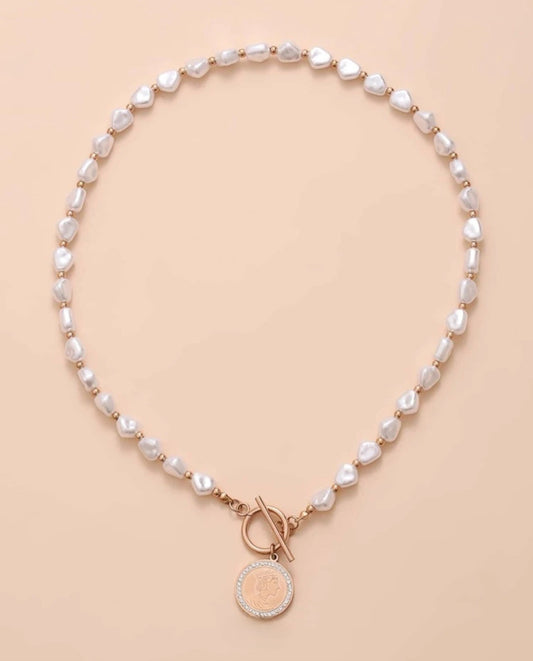 Faux Pearl Decor Necklace