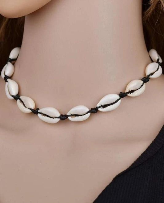 Shell Decor Necklace