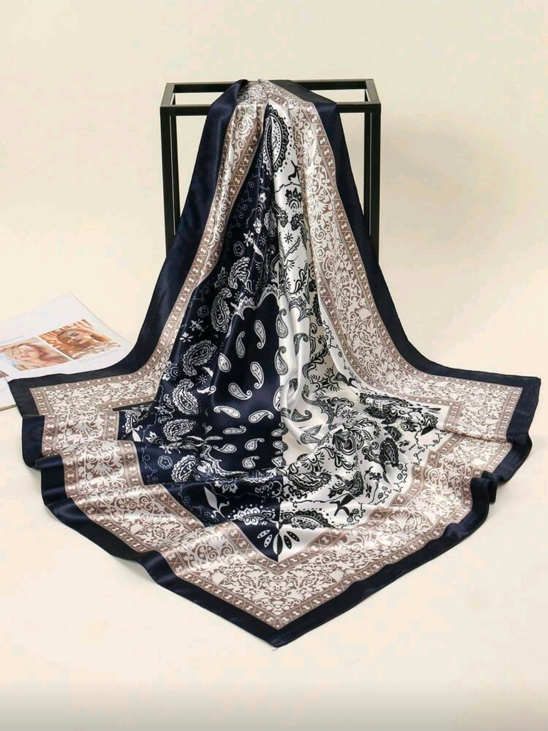 Women's Blue & White Paisley Print Scarf
