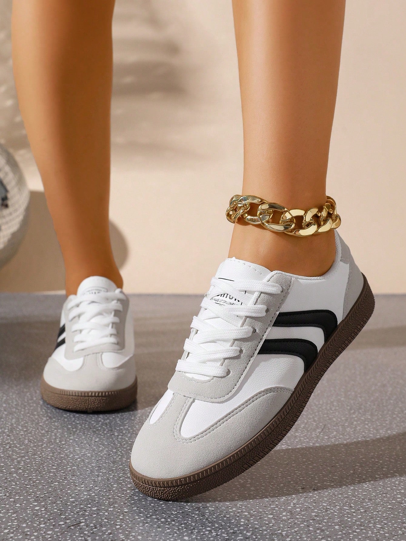 Waterproof Round Toe Comfortable White Sneakers