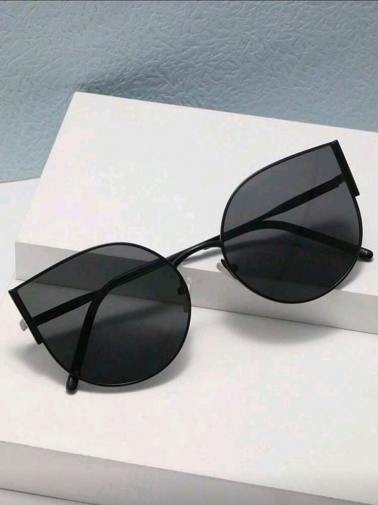 Unisex Metal Frame Cat Eye Shaped Glasses